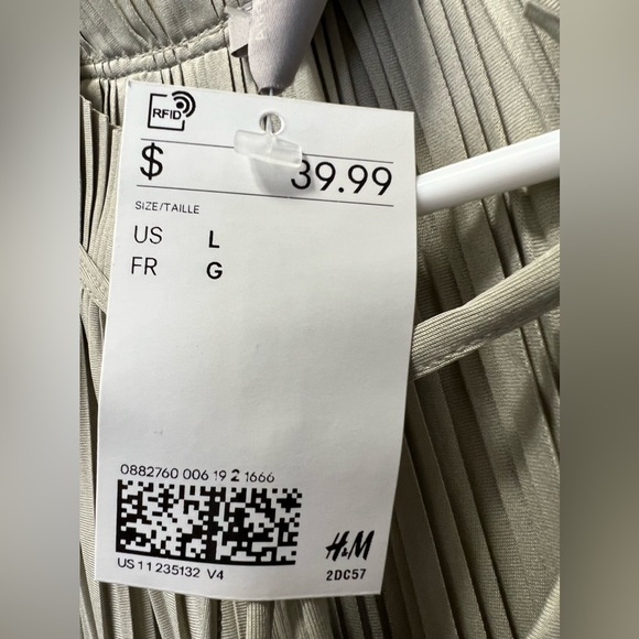 H&M Dress Brand New Dress W/Tags - Picture 3 of 6